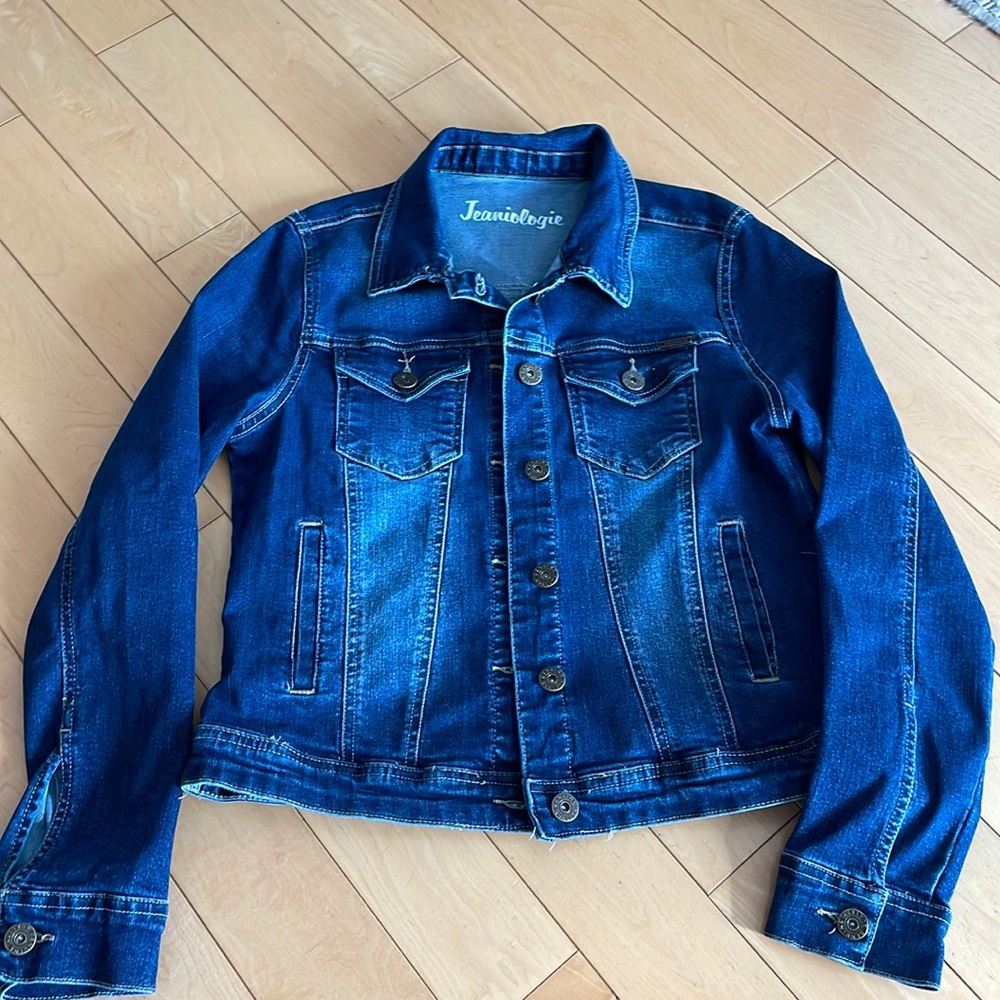 Jean jacket - Picture 1 of 2